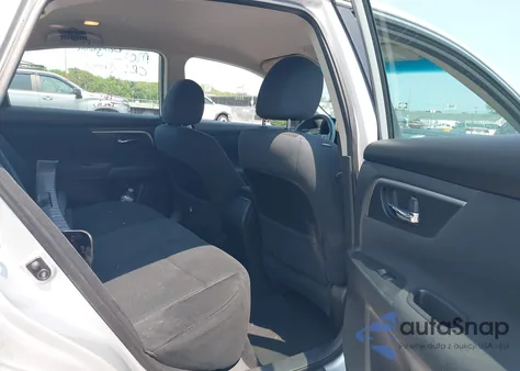 2015 Nissan Altima 2.5 S from USA, damaged, VIN 1N4AL3AP5FN376199